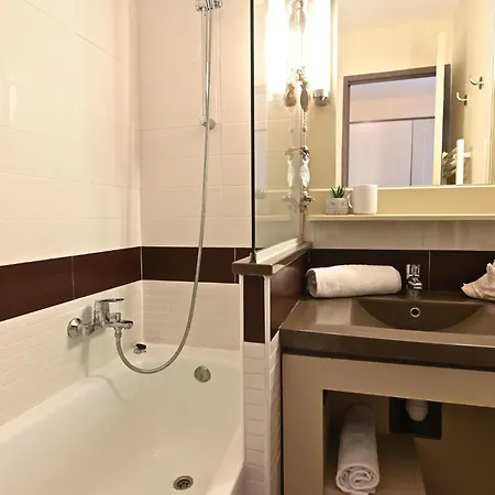 Le Village - E1 208 By Interhome Saint-Raphael (Var)