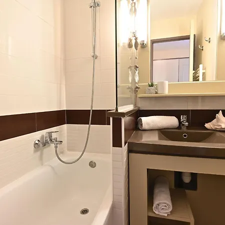 Appartement Le Village - E1 208 By Interhome *