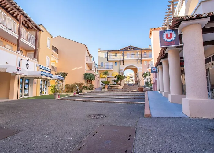 Apartment Le Village - E1 208 By Interhome